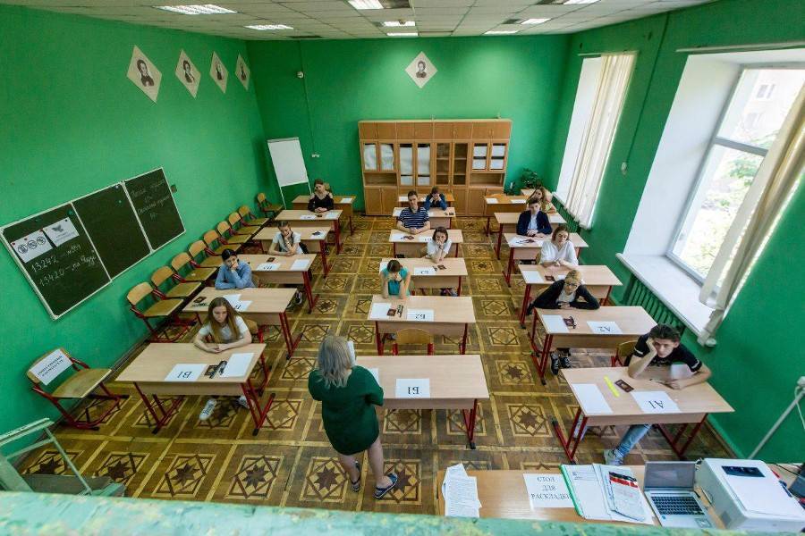 Экс-глава Рособрнадзора поддержал идею об интернете на ЕГЭ - m24.ru