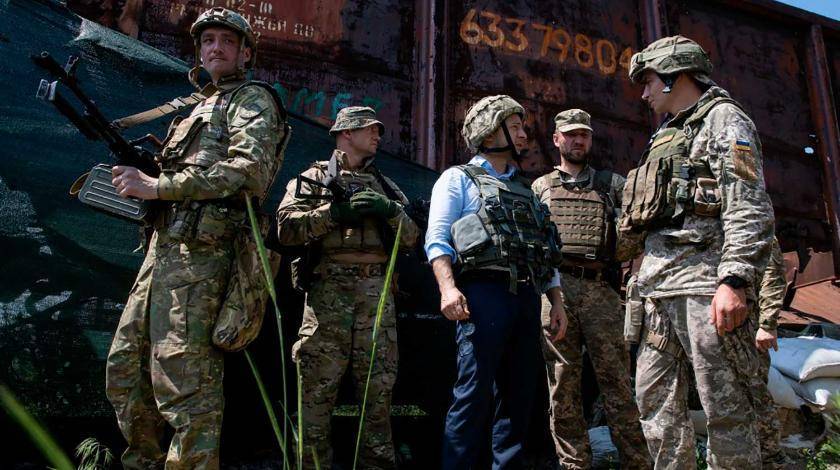 Владимир Зеленский - Руслан Хомчак - Зеленский переводит украинскую армию под стандарты НАТО - utro.ru - Украина