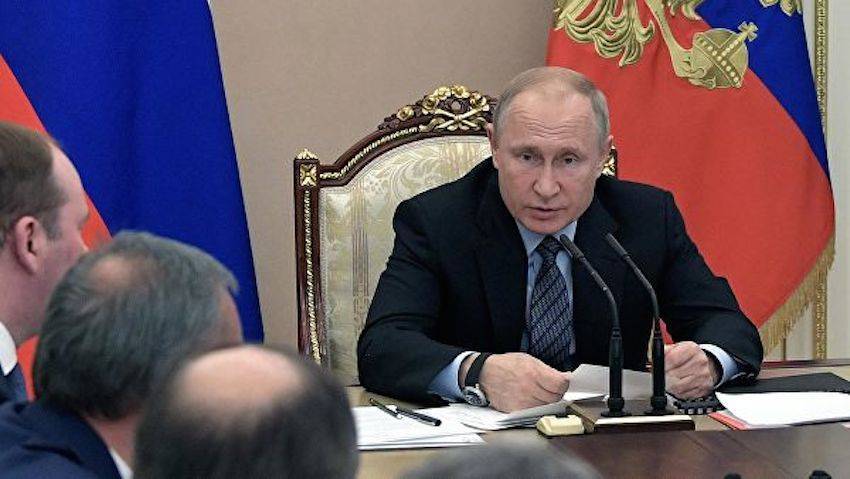 Владимир Путин - Путин рaскритиковaл МВД из-зa кaмер - bloknot.ru - Россия