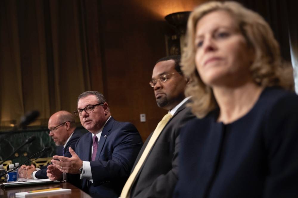Нэнси Пелоси - Сенат США принял законопроект о выделении $4,6 млрд на гуманитарную помощь в связи кризисом на границе - rtvi.com - США