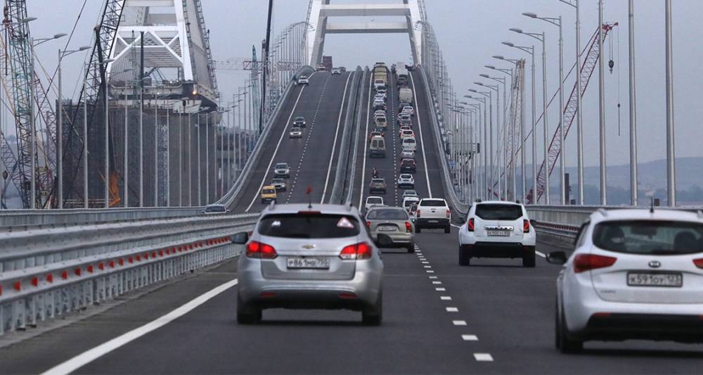 На Крымском мосту установлен рекорд превышения скорости - m24.ru - Крым