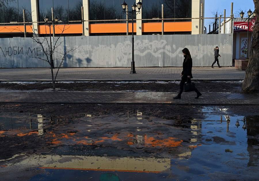 Владимир Путин - Игорь Бабушкин - Астраханские власти в 2019г направят более 2 млрд рублей на ремонт дорог - astravolga.ru - Москва - Россия - Астраханская обл.