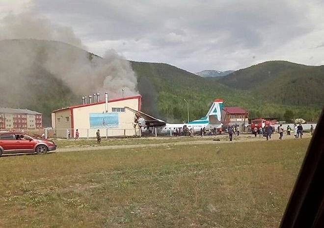 В Бурятии произошла экстренная посадка пассажирского самолета, есть погибшие - ya62.ru - Улан-Удэ - респ.Бурятия - Иркутск - Нижнеангарск
