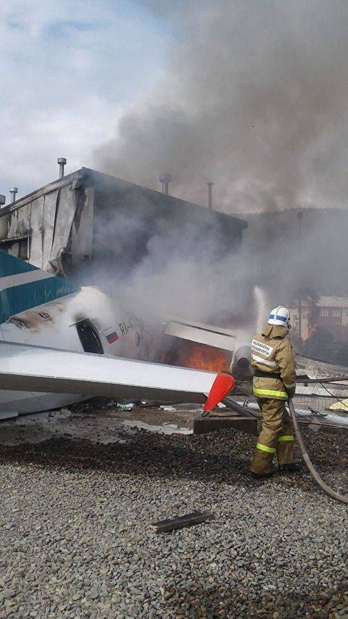 В Бурятии в результате возгорания Ан-24 погибли два человека - topwar.ru - Улан-Удэ - респ.Бурятия - Иркутск - Нижнеангарск