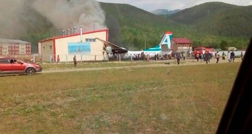 Очевидец рассказал о крушении самолета в Бурятии - m24.ru - Москва - Улан-Удэ - респ.Бурятия - Иркутск - Нижнеангарск