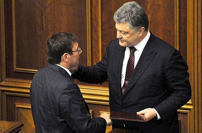 Петр Порошенко - Как кумовья  загнали Украину во внешнеполитическую ловушку - argumentua.com