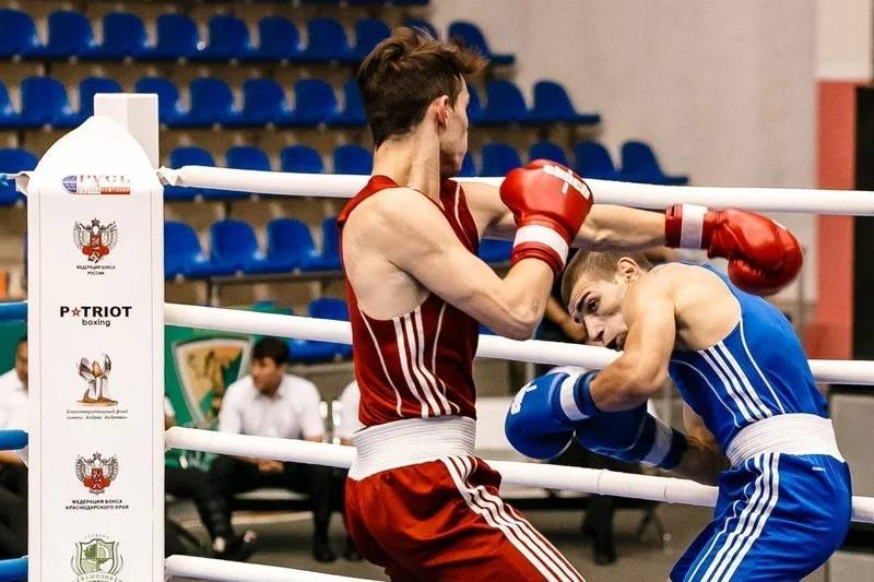 Курганцы выиграли медали чемпионата Урала по боксу - kikonline.ru - Россия - Сургут - Курганская обл. - Курган - окр. Уральский