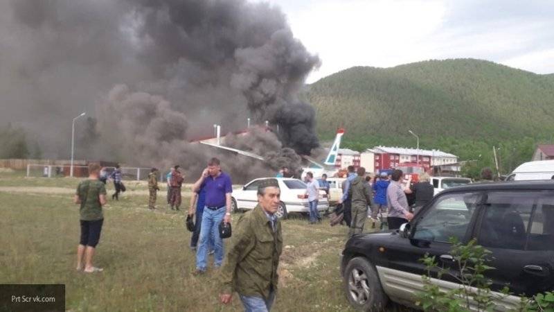 Пассажир Ан-24 снял на видео момент аварийной посадки в Бурятии - nation-news.ru - Иркутск - Нижнеангарск