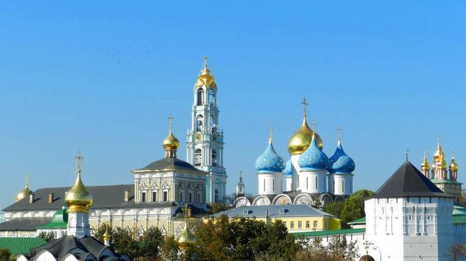 Сергиев Посад - "Ведомости": РПЦ просит Путина превратить Сергиев Посад в православный Ватикан за 140 млрд рублей - piter.tv - Ватикан