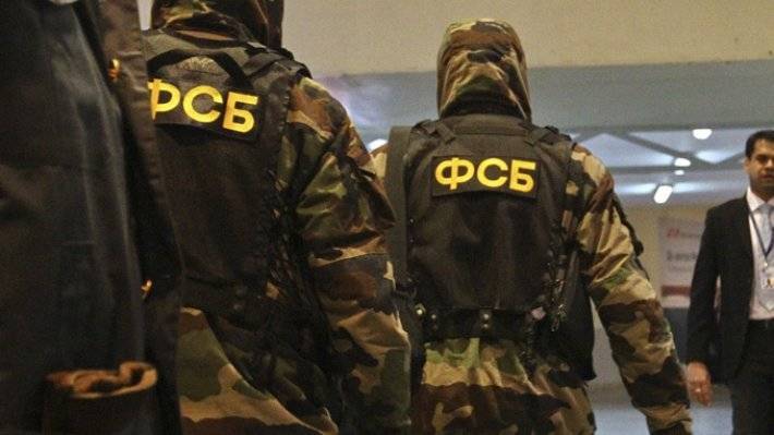 ФСБ задержала в Новом Уренгое контрабандистов оружия из Украины и Литвы - polit.info - Россия - Украина - Литва