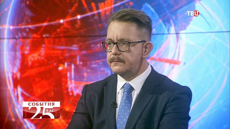 Владимир Зеленский - Виктор Медведчук - Александр Асафов - Алексей Фролов - Когда Зеленский займется проблемами Донбасса - tvc.ru - Украина - Киев