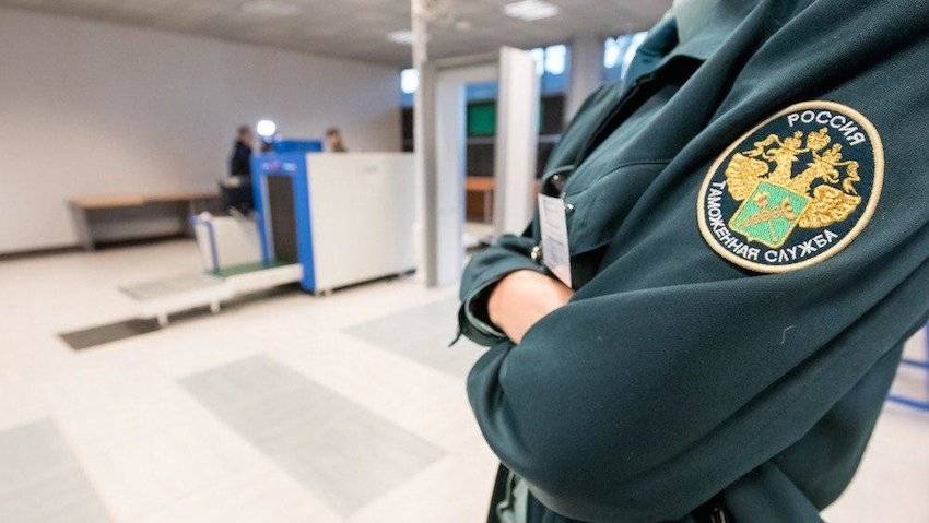 Алексей Кудрин - Счетнaя пaлaтa не понялa, зaчем тaможенникaм дивaны с бaром, игры и художники - bloknot.ru - Москва - Россия