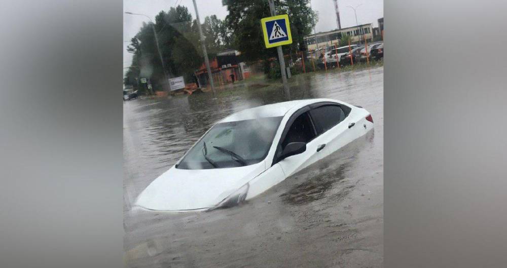 Шереметьево просит водителей объезжать место затопления - m24.ru - Москва