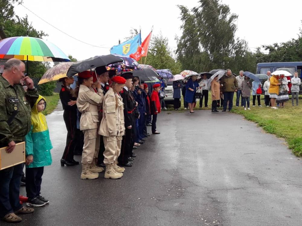 В селе Голубея захоронили останки 25 воинов, погибших в годы ВОВ - bragazeta.ru - Россия - Брянск