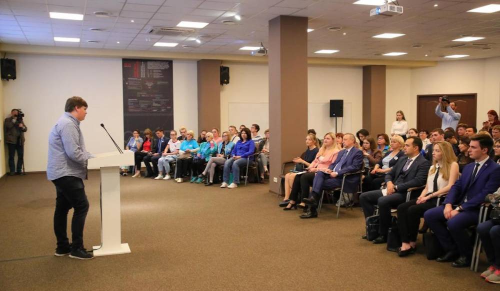 Александр Беглов - Глава города призвал волонтеров осваивать новые направления работы - gorod-plus.tv - Санкт-Петербург