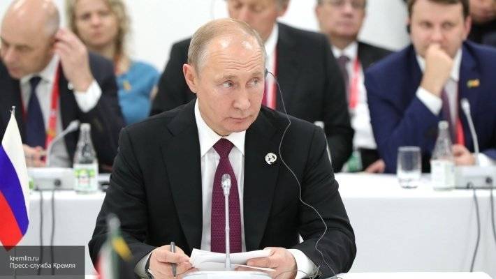 Владимир Путин - Тереза Мэй - Сирил Рамафос - Путин пригласил президента ЮАР на саммит «Россия-Африка» - newinform.com - Россия - Англия - Сочи - Юар