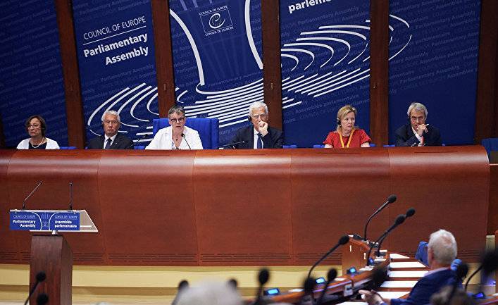 Civil: Грузия осудила решение ПАСЕ по России - inosmi.ru - Москва - Россия - Украина - Грузия - Эстония - Польша - Литва - респ. Чечня - Латвия - Словакия