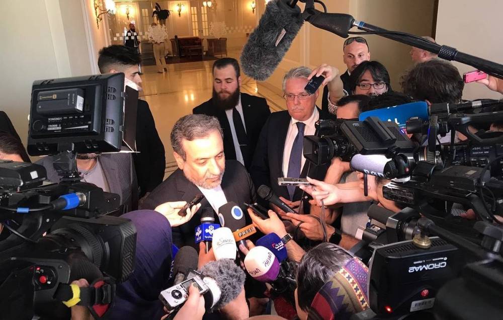 Хасан Роухани - Иран продолжит сокращать свои обязательства по ядерной сделке - tass.ru - США - Иран - Тегеран - Вена