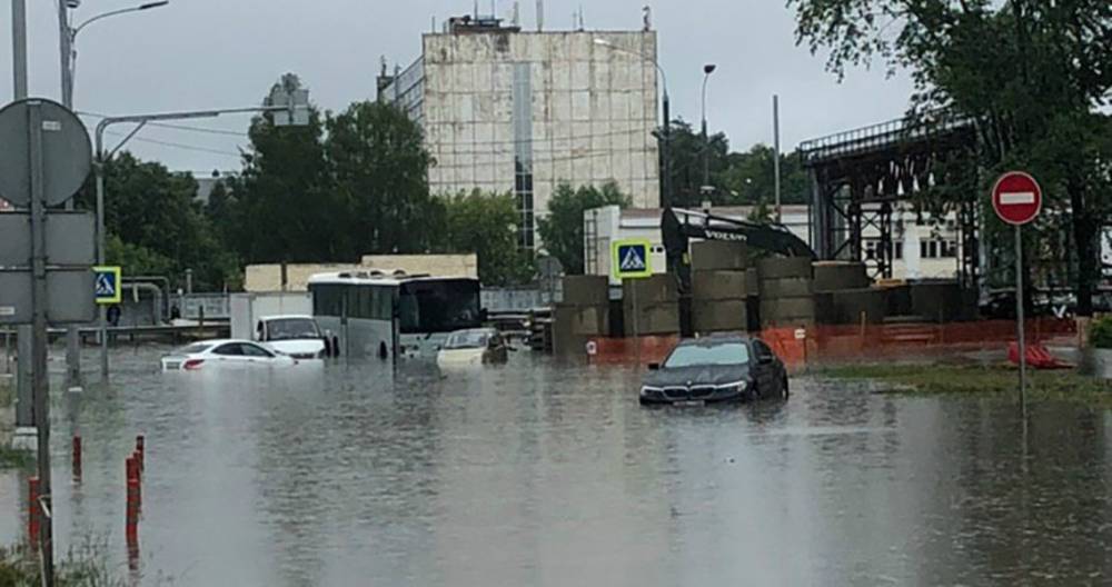 Движение в сторону Шереметьева перекрыто из-за подтопления - m24.ru - Москва - Московская обл.