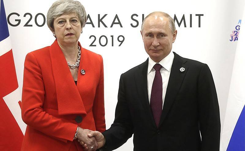 Владимир Путин - Дмитрий Песков - Тереза Мэй - Юлий Скрипаль - Сергей Скрипаль - Тереза Мэй напоследок отличилась русофобским заявлением - tvc.ru - Москва - Россия - Англия - Лондон