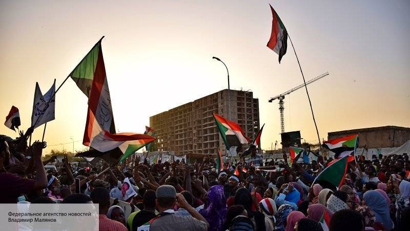Омар Аль-Башира - Фильм «Суданская весна» рассказал о роли Запада в протестах в Хартуме - politros.com - Англия - Германия - Франция - Судан - Испания - Канада - Голландия - г. Хартум - Запад