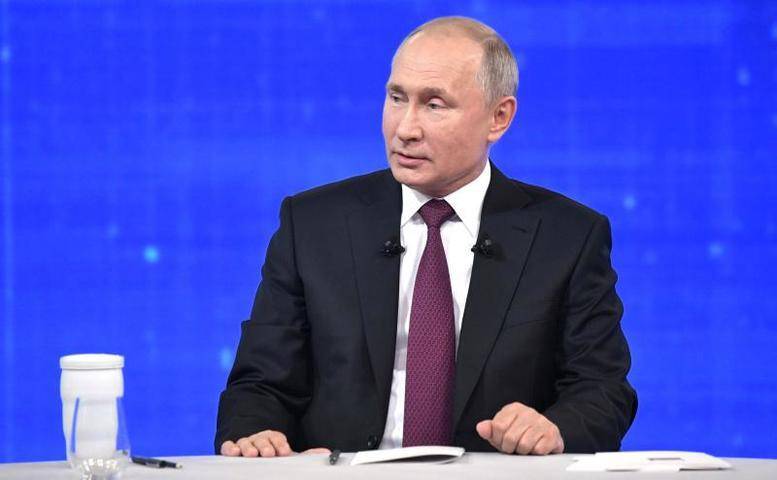 Владимир Путин - Элтон Джон - Владимир Путин ответил на критику со стороны Элтона Джона - vm.ru - Россия - Англия