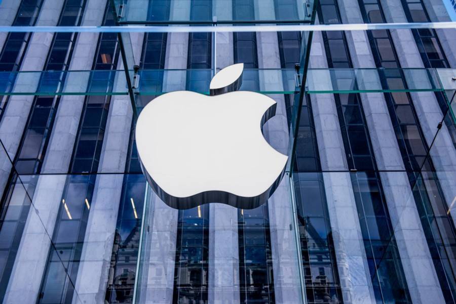Стив Джобс - Тим Кук - Apple планирует отказаться от iTunes - m24.ru