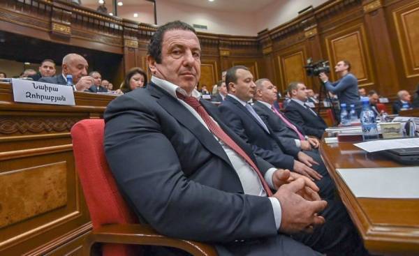 Никола Пашинян - Тигран Хачатрян - Кабинет Пашиняна не пошёл навстречу Царукяну: принят «цементный закон» - eadaily.com - Армения