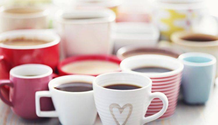королева Марья - Британские ученые сочли безопасным употребление 25 чашек кофе в день - newtvnews.ru - Лондон