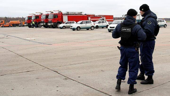 Юридических лиц планируют наделить правом охраны аэропортов - ru-bezh.ru - Россия