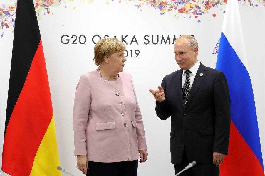 Владимир Зеленский - Владимир Путин - Ангела Меркель - Штайнмайер Франк-Вальтер - Путин помог растерявшейся Меркель - m24.ru - Россия - Украина - Германия