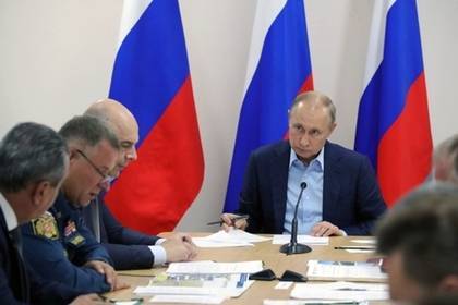 Сергей Шойгу - Владимир Путин - Дмитрий Песков - Путин задействовал армию для борьбы с наводнением - lenta.ru - Россия - Иркутская обл. - Кемеровская обл. - Тулун - Нижнеудинск - Братск