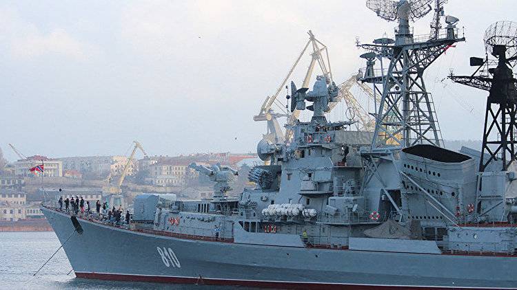 Под пристальным контролем: ЧФ ведет наблюдение за эсминцем ВМС США в Черном море - crimea.ria.ru - Россия - США - Крым - Симферополь