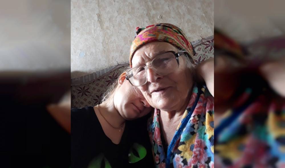 «Стояли в обнимку вдвоём ревели»: неравнодушная смолянка навестила старушку из Екимовичей - readovka.news