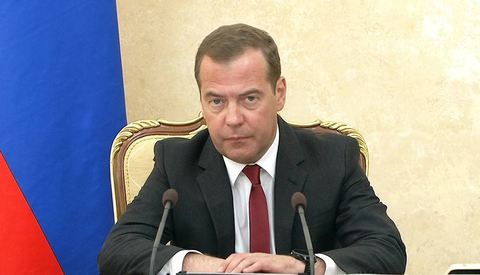 Дмитрий Медведев - Медведев утвердил новую госпрограмму развития села - tvc.ru