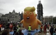 Дональд Трамп - Тереза Мэй - Джереми Корбин - Трамп - В Лондоне запустили в воздух надувного "малыша Трампа" - korrespondent.net - США - Англия - Лондон - Лондон - Великобритания