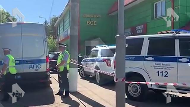 Видео: следователи работают на месте убийства директора торгового центра под Москвой - ren.tv - Россия - Московская обл. - район Солнечногорский