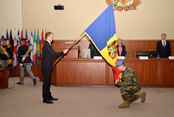Молдавское издание возмущено отправкой военных в Косово | Политнавигатор - politnavigator.net - Москва - США - Италия - Молдавия - Косово