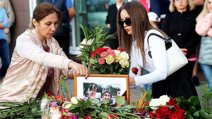 Никита Белянкин - На месте убийства бывшего спецназовца появился импровизированный мемориал - iz.ru