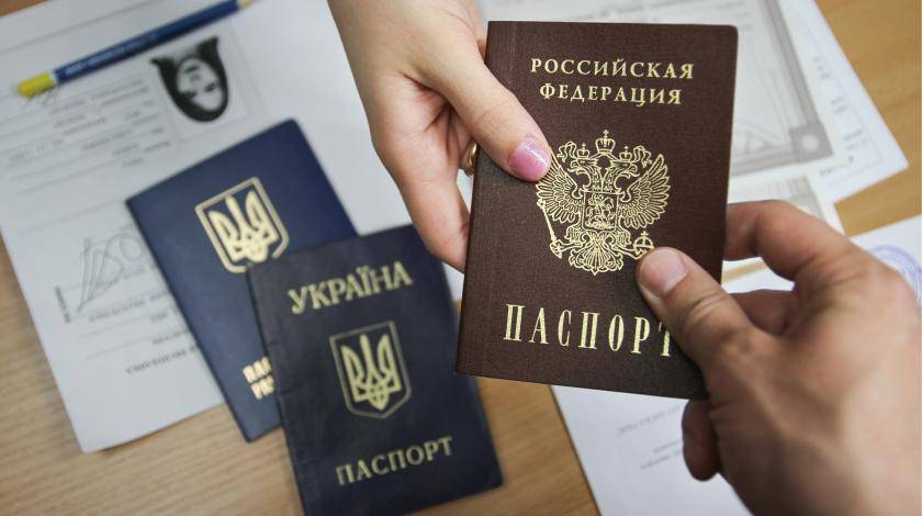 Владимир Зеленский - Владимир Путин - Йенс Столтенберг - НАТО озаботилось российскими паспортами в Донбассе - utro.ru - Москва - Россия - Украина - ДНР - ЛНР - Брюссель
