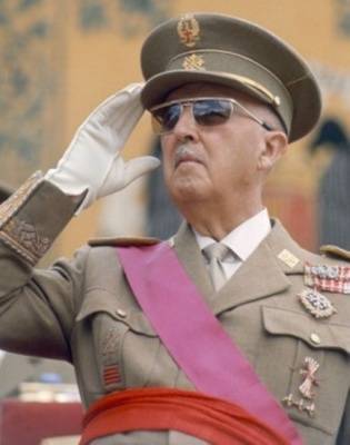 Франсиско Франко - Верховный суд Испании приостановил эксгумацию останков диктатора Франко - eadaily.com - Испания - Мадрид