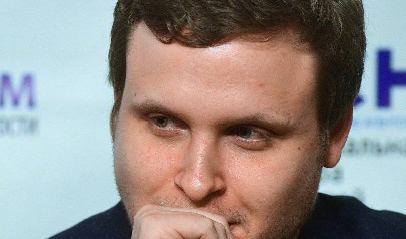 Тереза Мэй - Эммануэль Макрон - Пранкер «Лексус»: Макрон – инфантил, Харадинай – недоумок | Политнавигатор - politnavigator.net - Франция - Царьград