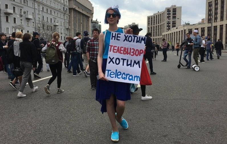 Россияне перестали верить в массовые акции протеста - bloknot.ru - Россия - Протесты