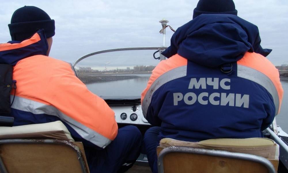 Троих мужчин на плоту унесло в Онежское озеро - gubdaily.ru - Петрозаводск
