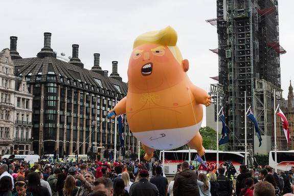 Дональд Трамп - Трамп - В Британии Трамп увидел не толпы протестующих, а своих сторонников - argumenti.ru - США - Англия - Лондон