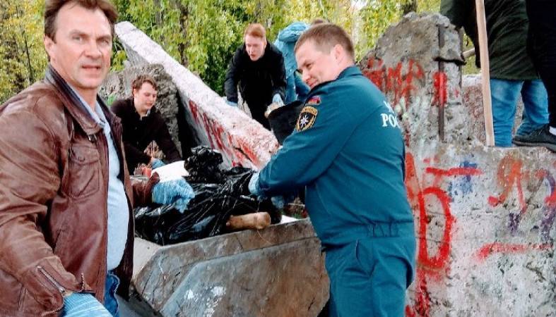 Петрозаводчане убрали мусор с берегов Онего - 365news.biz - Россия - Карелия - Петрозаводск