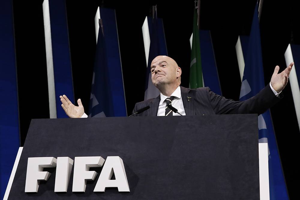 Йозеф Блаттер - Джанни Инфантино переизбрали на пост президента ФИФА - rtvi.com