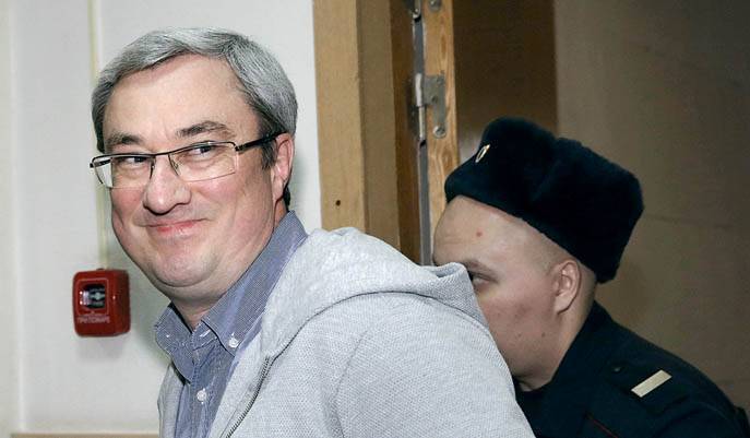 Вячеслав Гайзер - Экс-глава Коми Вячеслав Гайзер проиграл суд "Аргументам и Фактам" - komiinform.ru - Москва - респ. Коми