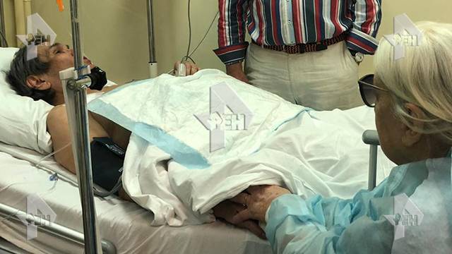 Бари Алибасов - Обугливание желудка: Алибасову предстоит период длительной реабилитации - ren.tv - Россия