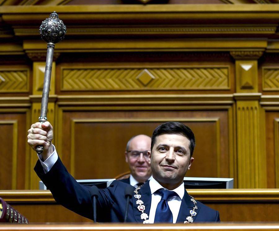 Владимир Зеленский - Петр Порошенко - Дональд Туск - Зеленский заговорил об имперских амбициях России - tvc.ru - Россия - Украина - Брюссель